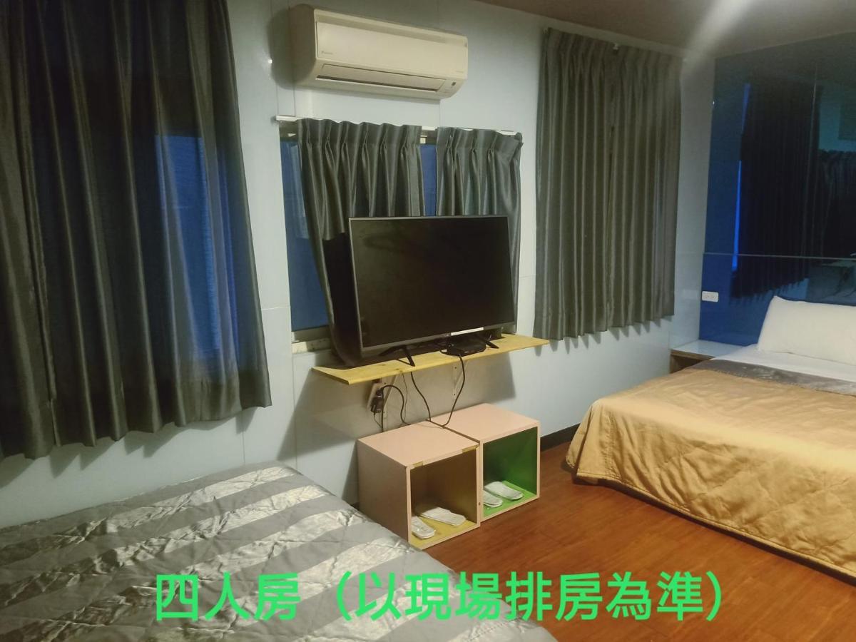 Yung Feng Hotel Кийлунг Екстериор снимка